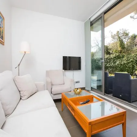 City Holiday Apartment Apartamento