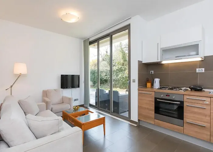 City Holiday Apartment Apartamento